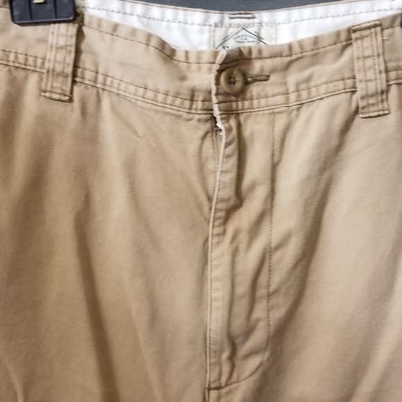 St Johns Bay shorts tan khaki mens sz 36 - Picture 2 of 9